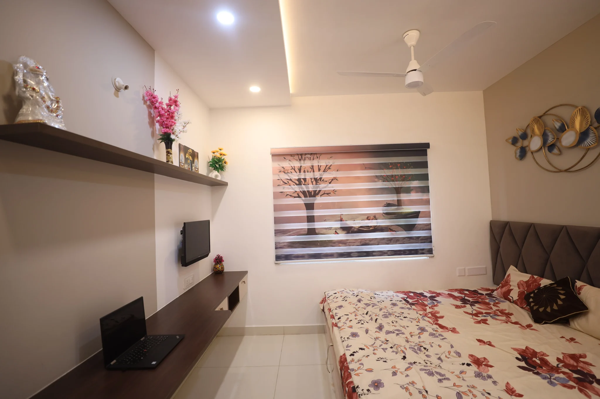 Bedroom · 21