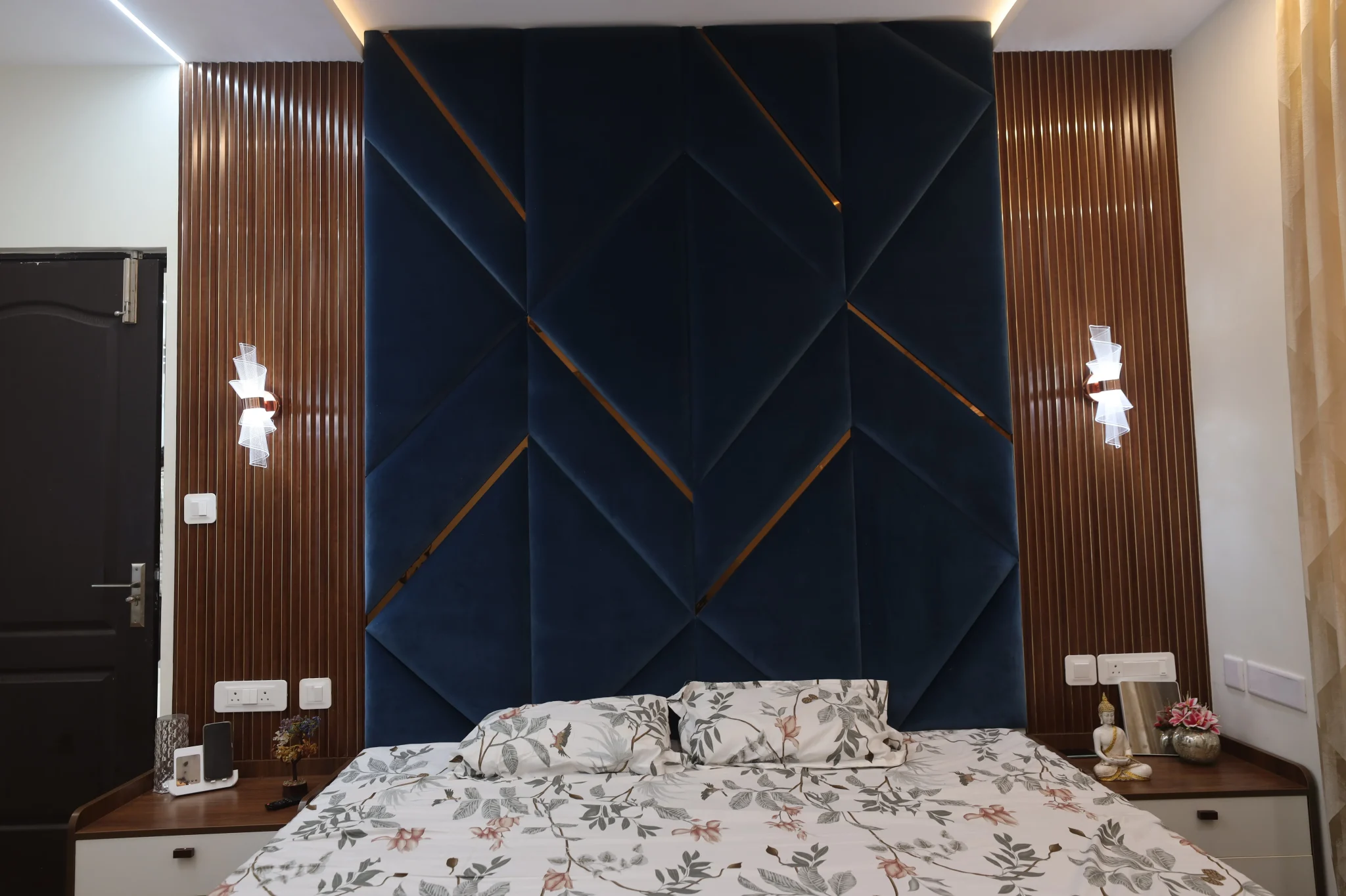 Bedroom · 22